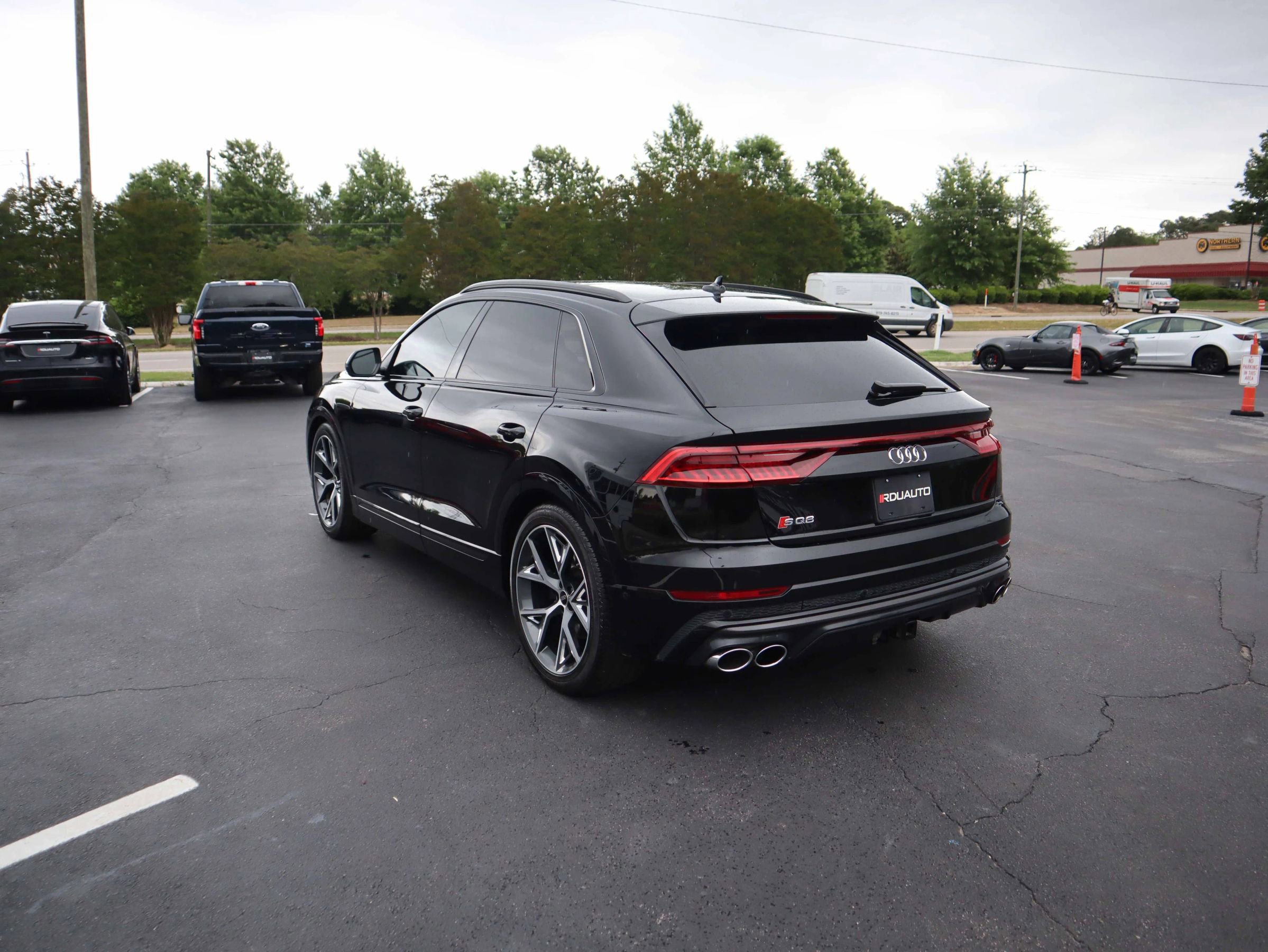 Used 2023 Audi SQ8 Prestige AWD/4WD image 9