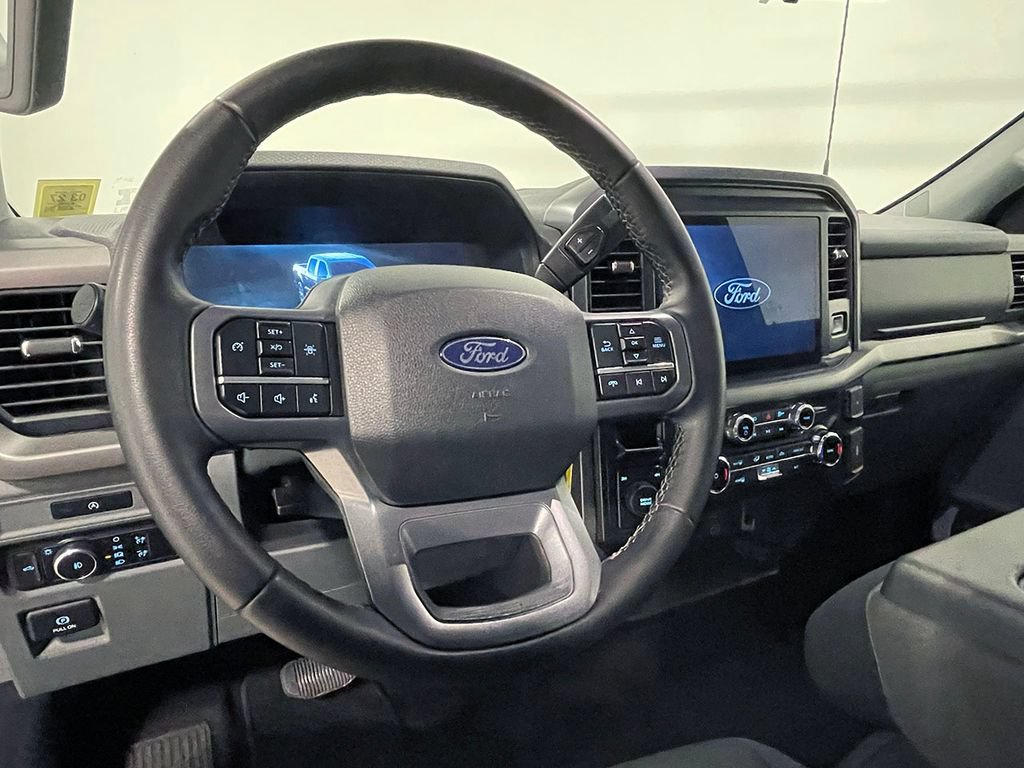 Used 2025 Ford F150 XLT w/ Equipment Group 301A Standard AWD/4WD image 19