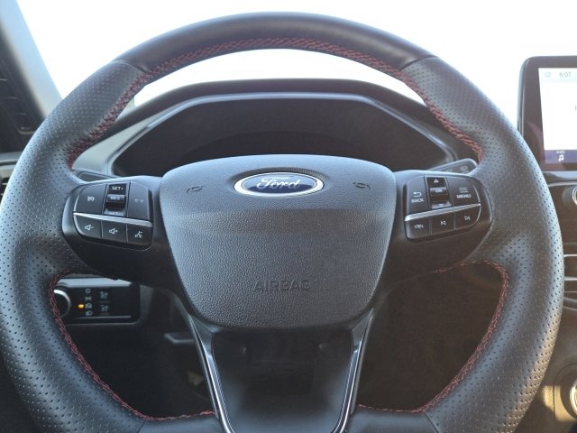 Used 2024 Ford Escape ST-Line image 17