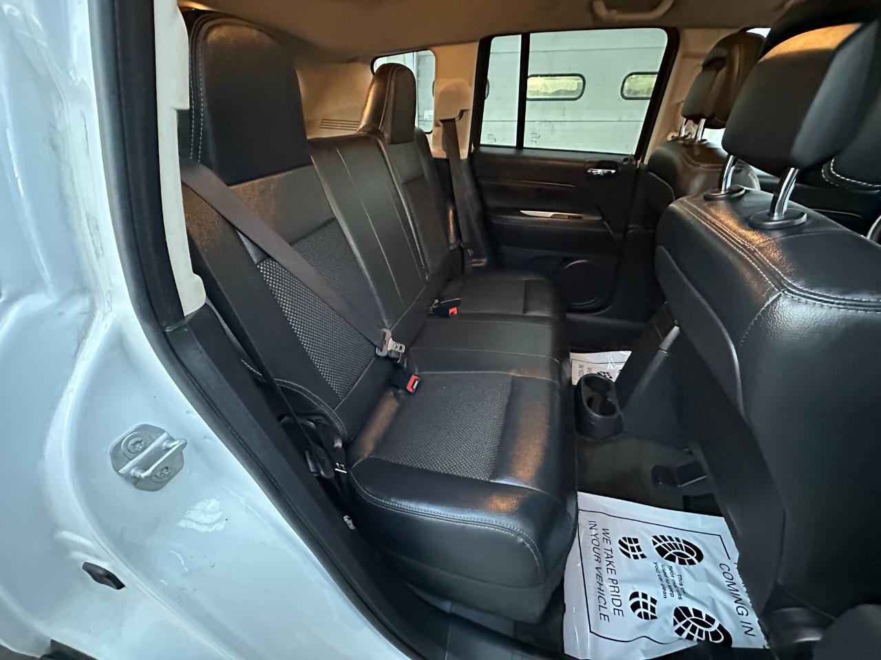 Used 2016 Jeep Compass Latitude image 29