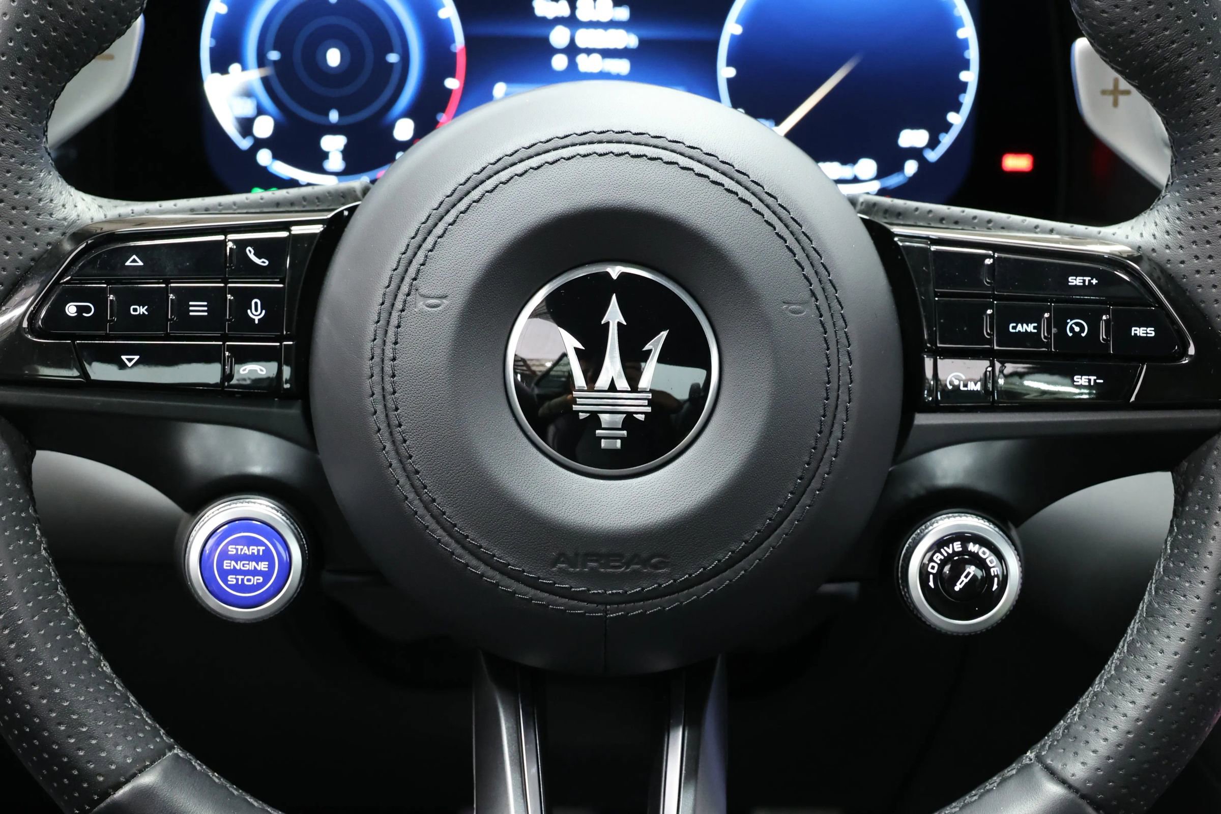 Used 2024 Maserati GranTurismo Trofeo image 26