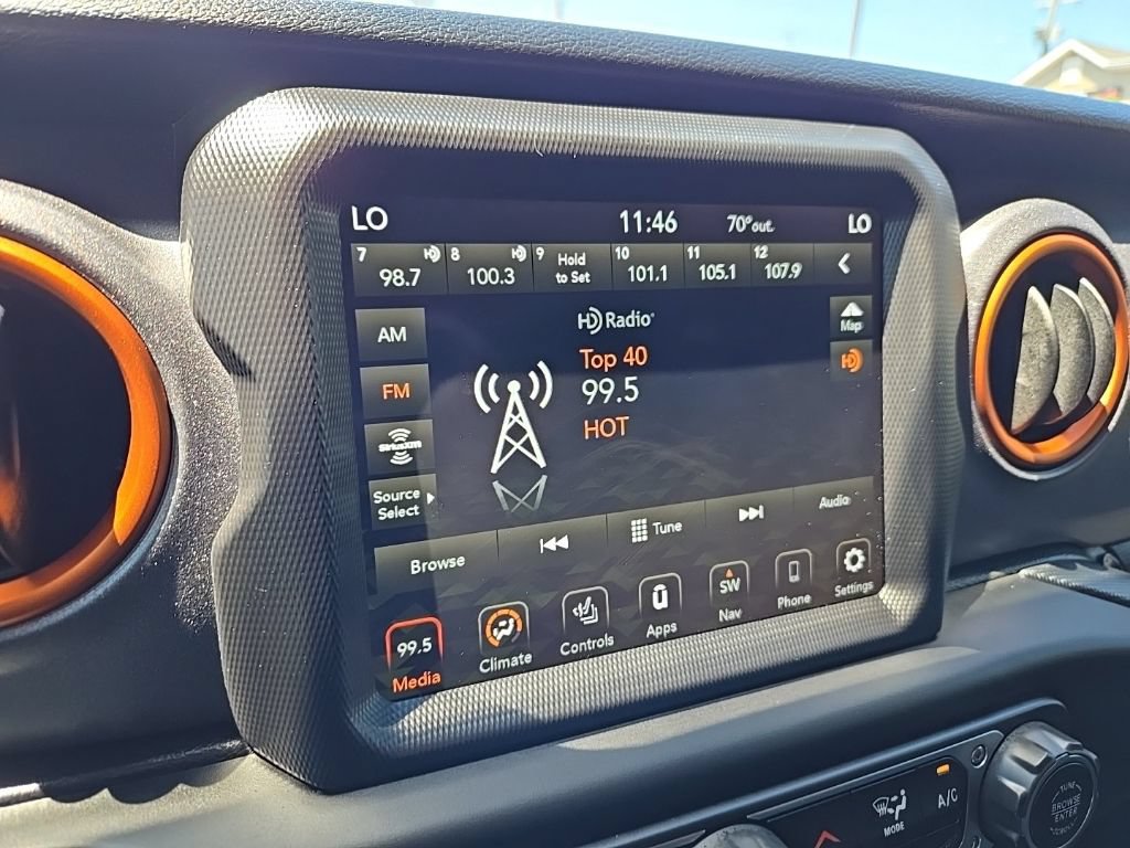 Used 2021 Jeep Gladiator Mojave AWD/4WD image 28