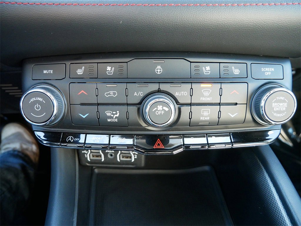 Used 2024 Dodge Durango GT image 28