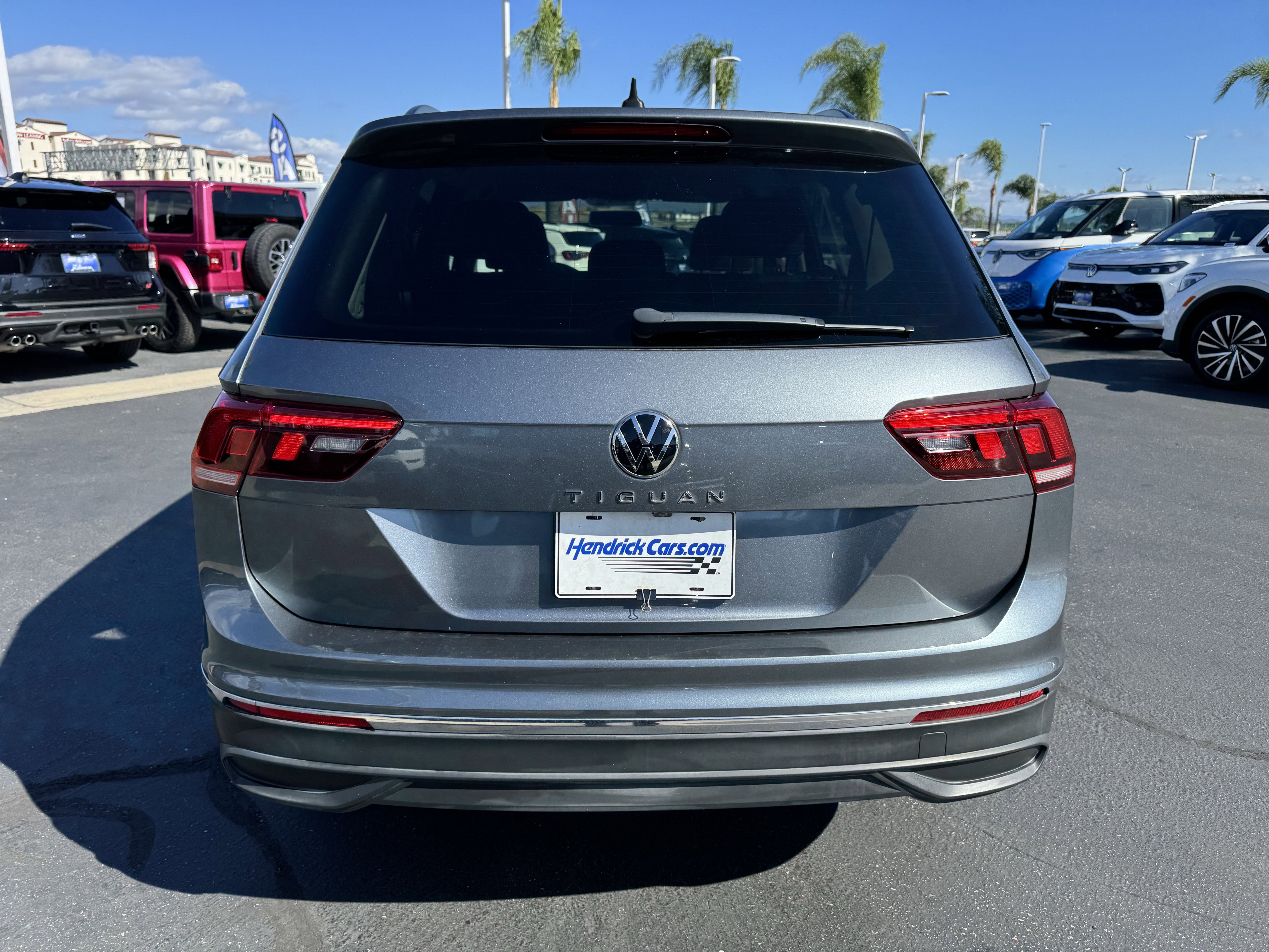 Used 2022 Volkswagen Tiguan S FWD image 9