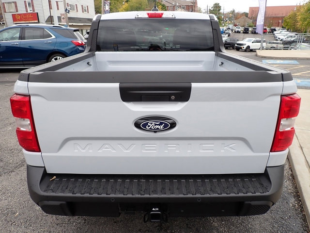 New 2025 Ford Maverick XLT image 4