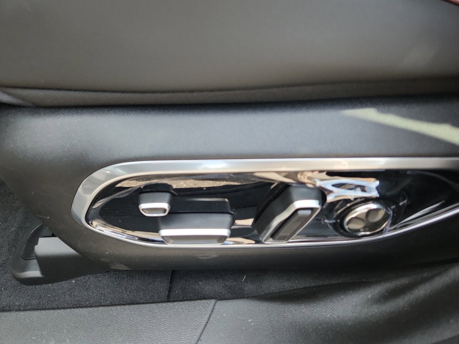 New 2025 Jeep Wagoneer S Launch Edition image 15