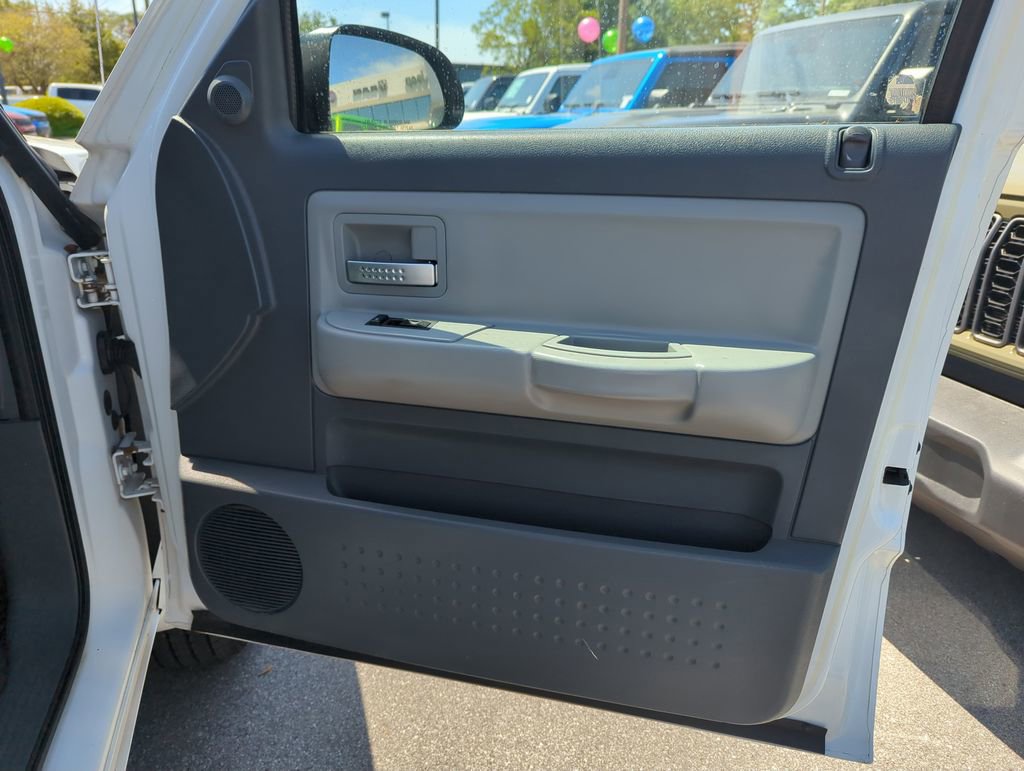 Used 2005 Dodge Dakota Laramie image 30