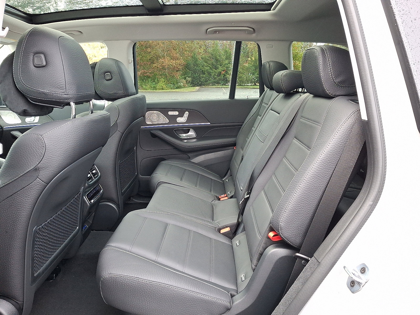 New 2026 Mercedes-Benz GLS 450 4MATIC image 6