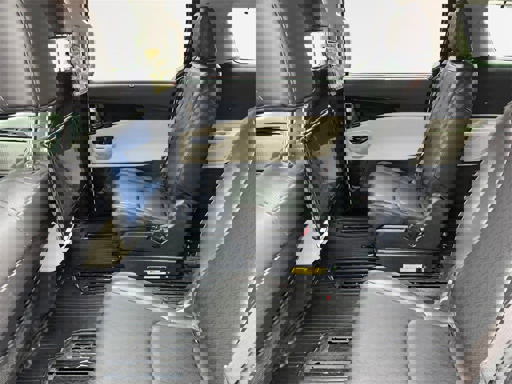 Used 2022 Kia Carnival SX image 14