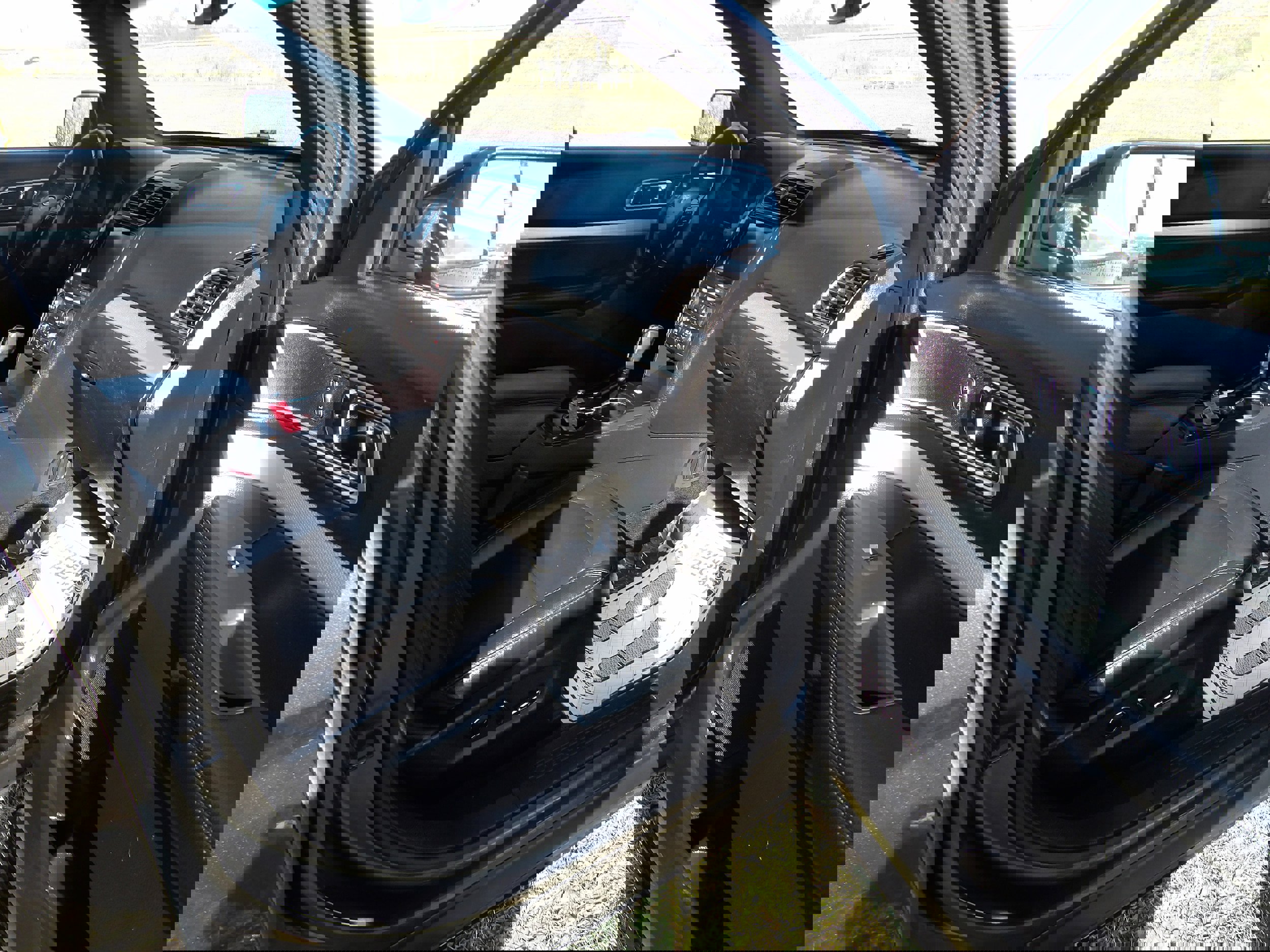 Used 2016 Ford Explorer XLT w/ Equipment Group 202A image 12