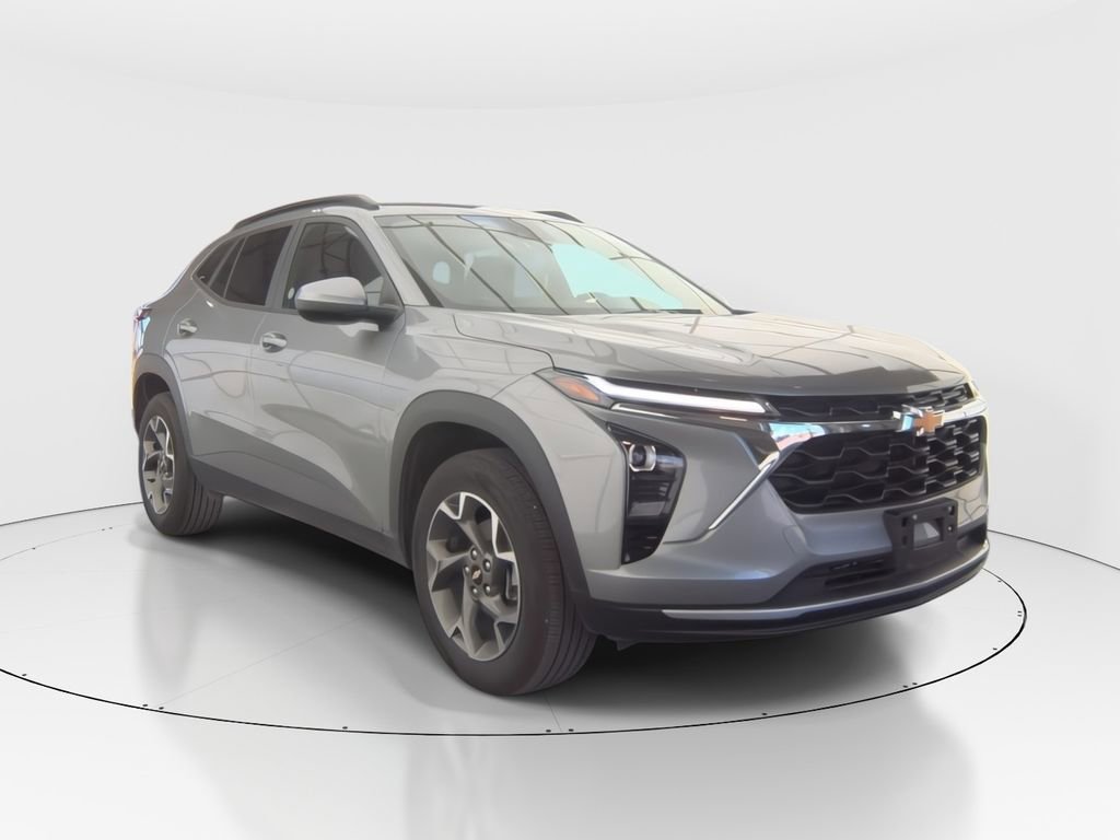 Used 2025 Chevrolet Trax LT w/ LT Convenience Package FWD image 1