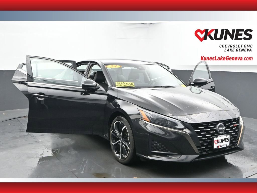 Used 2024 Nissan Altima 2.5 SR image 49