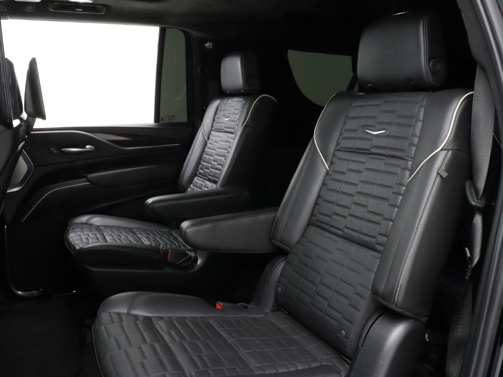 Used 2022 Cadillac Escalade ESV Sport Platinum AWD/4WD image 29