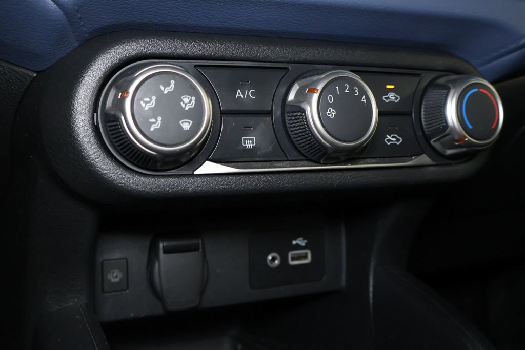 Used 2023 Nissan Versa SV image 25