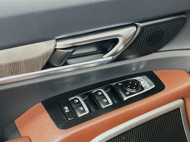 Certified 2023 Kia Telluride EX w/ EX Captain's Chair Package FWD image 18