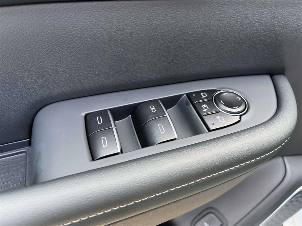 New 2026 Buick Enclave Avenir image 23