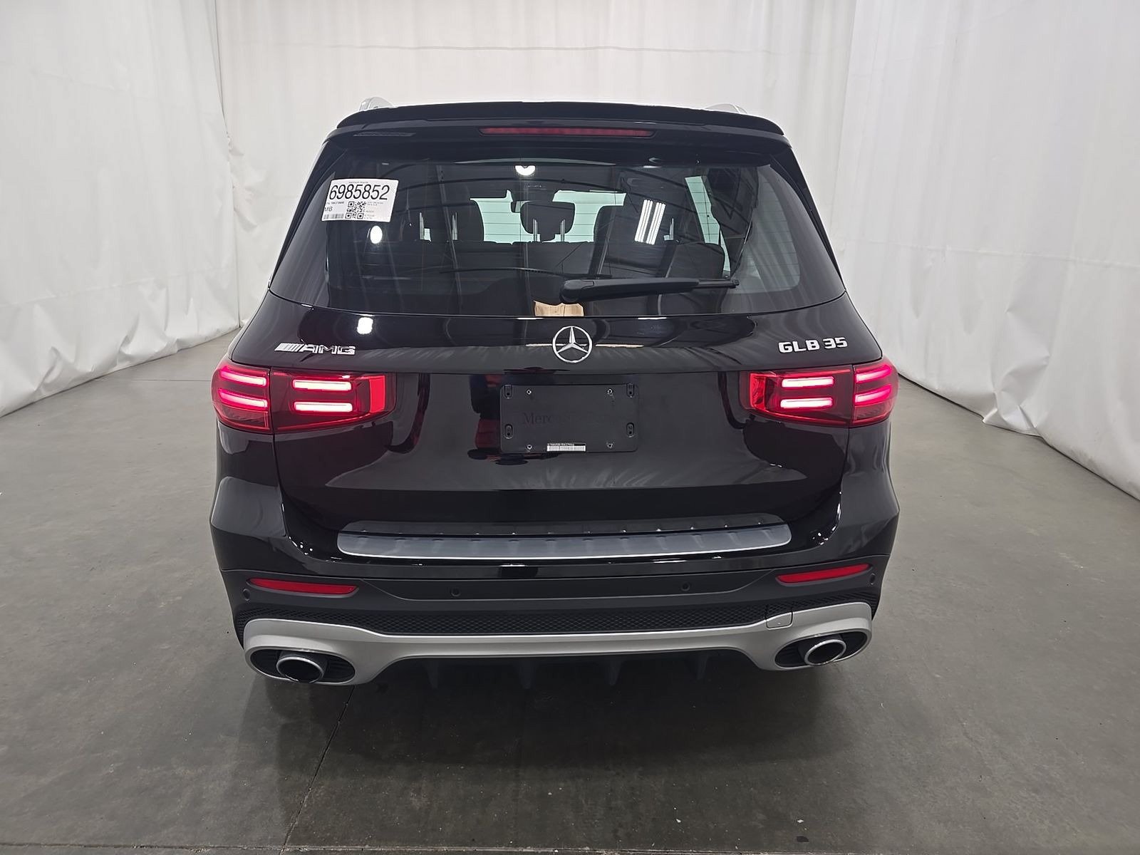 Used 2024 Mercedes-Benz GLB 35 AMG 4MATIC image 10
