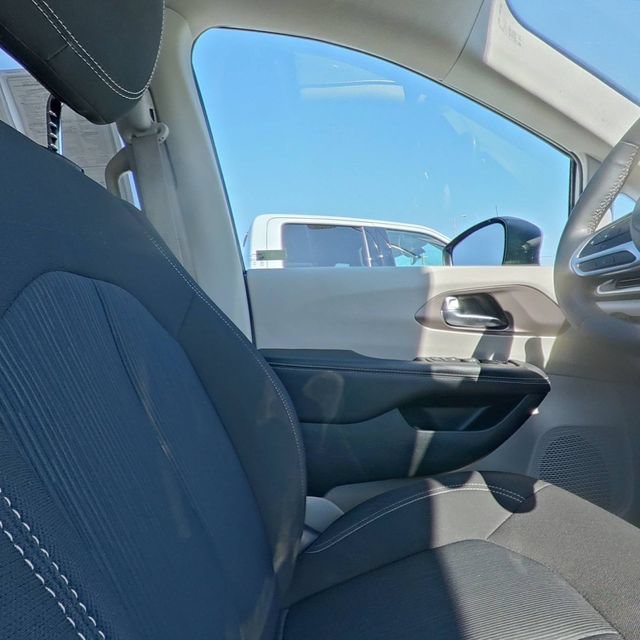 Used 2023 Chrysler Voyager LX FWD image 28