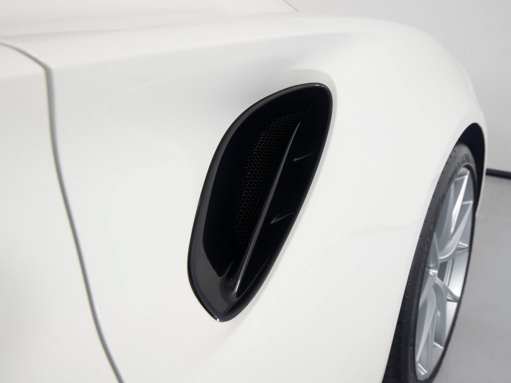 Used 2025 Lotus Emira RWD image 43