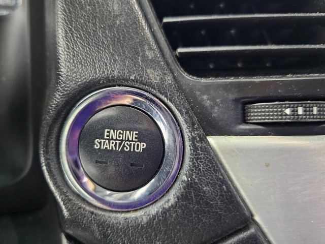 Used 2018 GMC Yukon SLT image 16