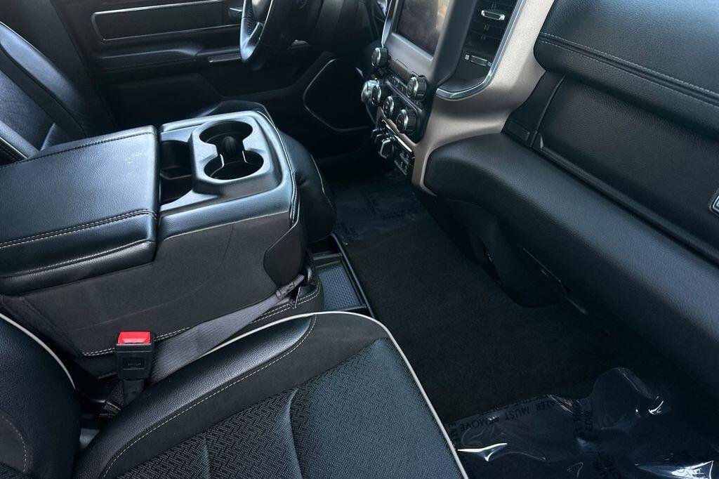 Used 2022 RAM 1500 Laramie AWD/4WD image 15