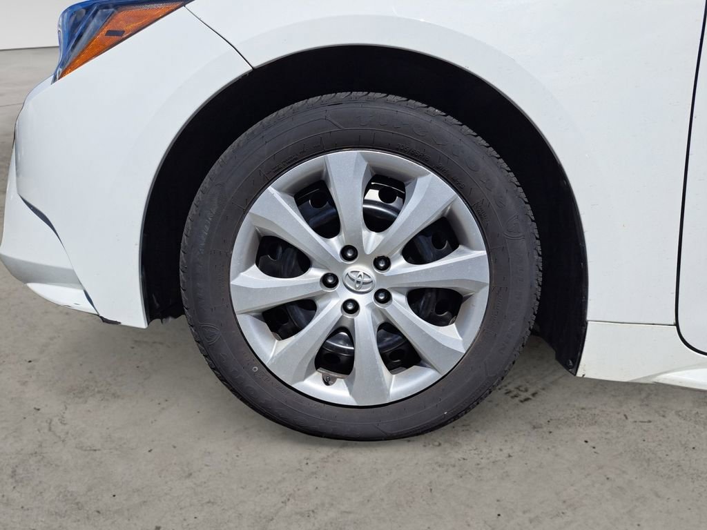 Used 2024 Toyota Corolla LE image 14
