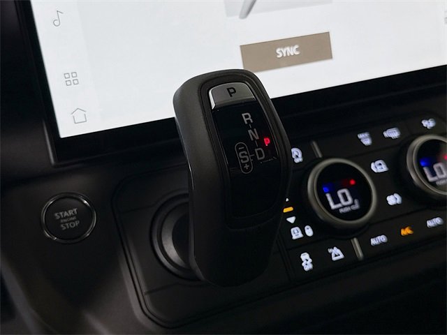 New 2026 Land Rover Defender 110 X-Dynamic SE image 19