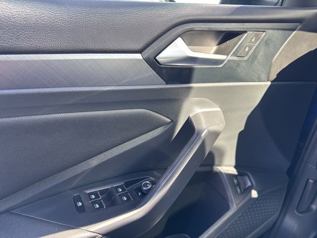 Used 2024 Volkswagen Jetta SE image 20