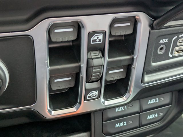 New 2025 Jeep Gladiator Sport image 21