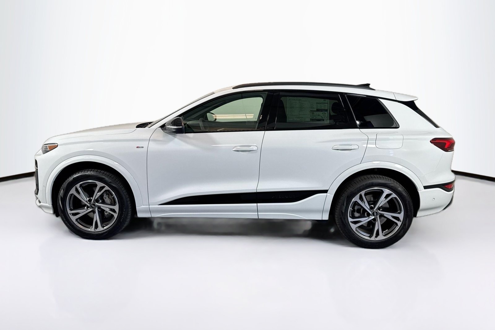 New 2027 Audi Q6 e-tron Premium Plus AWD/4WD image 8