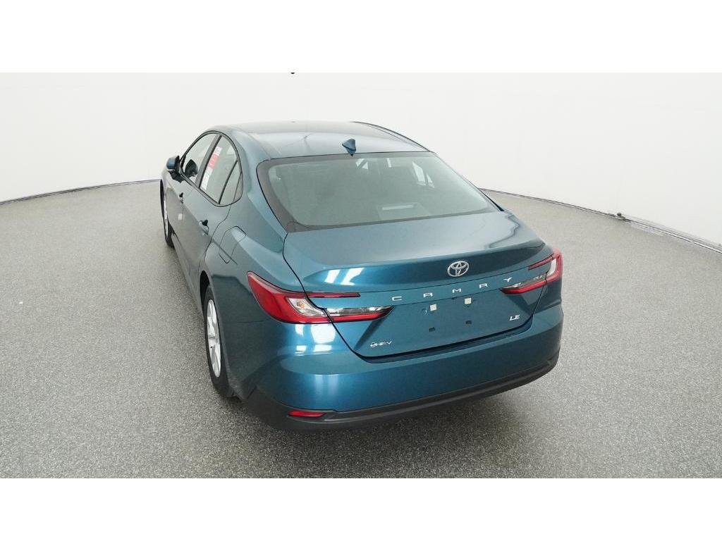 Used 2025 Toyota Camry LE FWD image 8