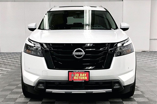 New 2025 Nissan Pathfinder Platinum image 15