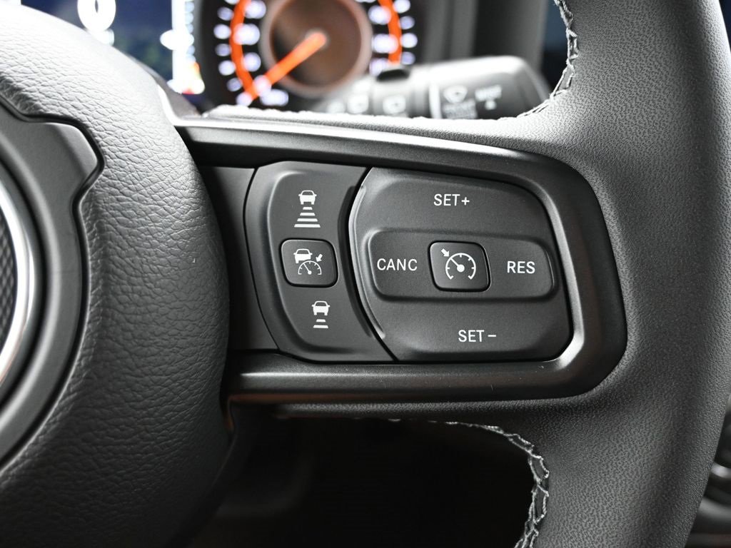 New 2025 Jeep Wrangler Rubicon w/ Technology Group image 25