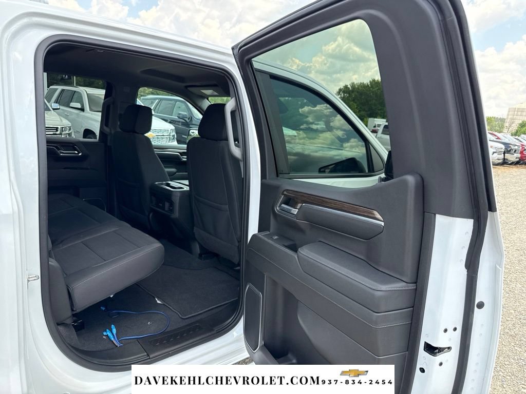 Used 2023 Chevrolet Silverado 1500 LT AWD/4WD image 19