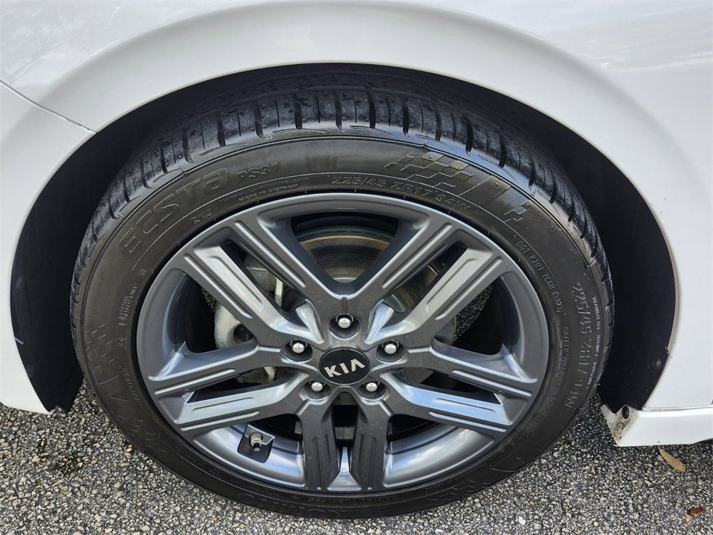 Used 2020 Kia Forte GT-Line image 17