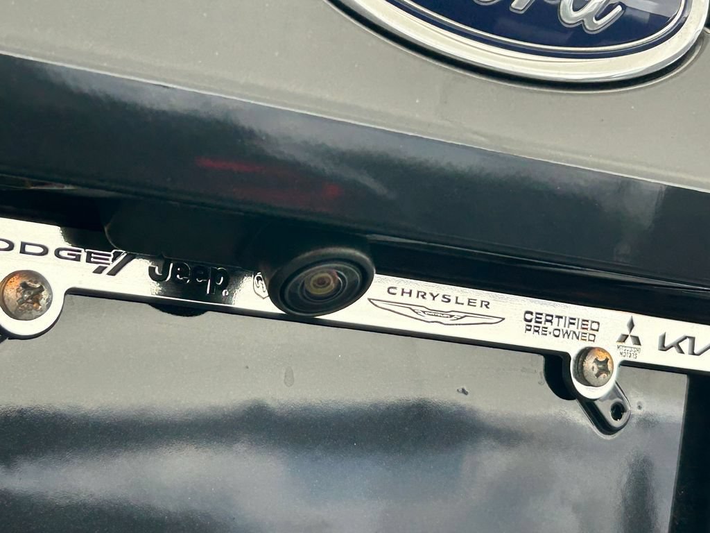 Used 2019 Ford Fusion SE w/ Equipment Group 151A FWD image 18
