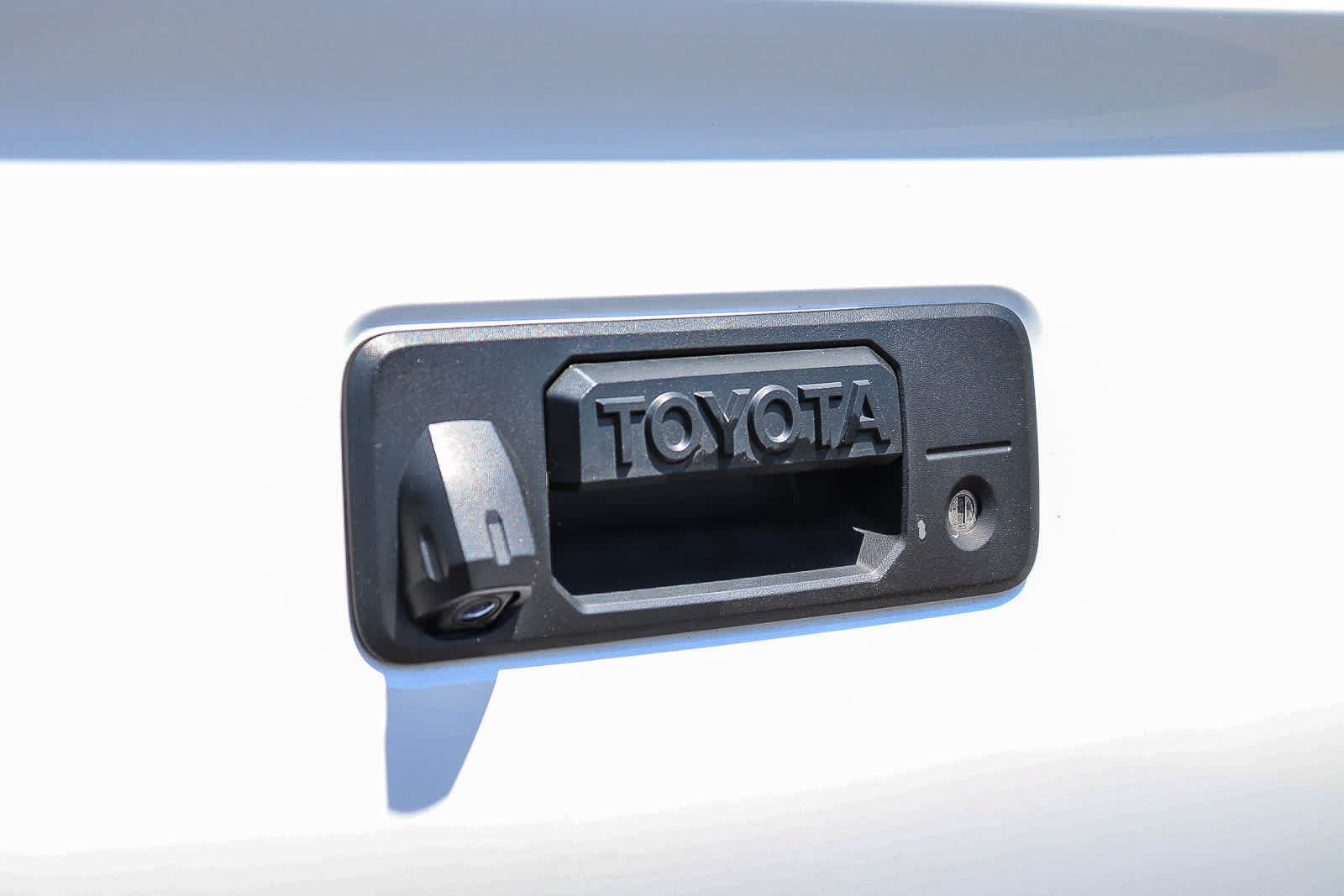 Used 2021 Toyota Tacoma SR5 RWD image 9
