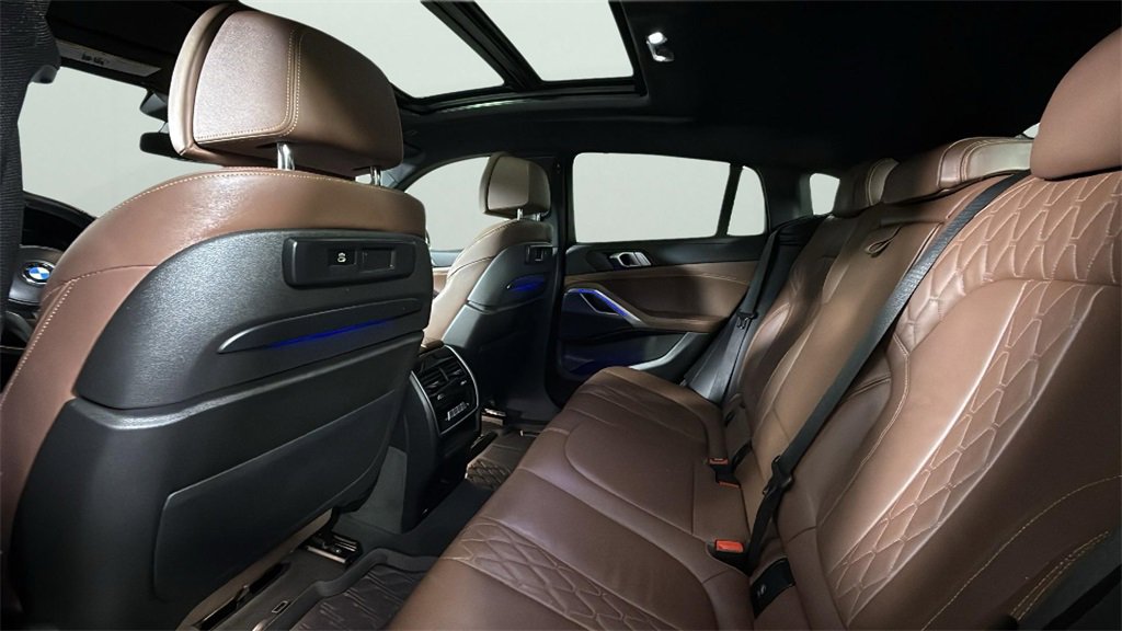 Used 2022 BMW X6 xDrive40i w/ Executive Package image 45