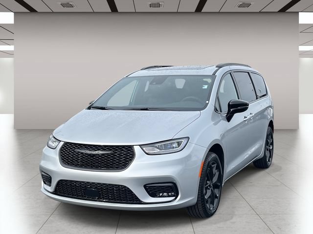 New 2026 Chrysler Pacifica Select w/ S Appearance Package AWD/4WD image 8