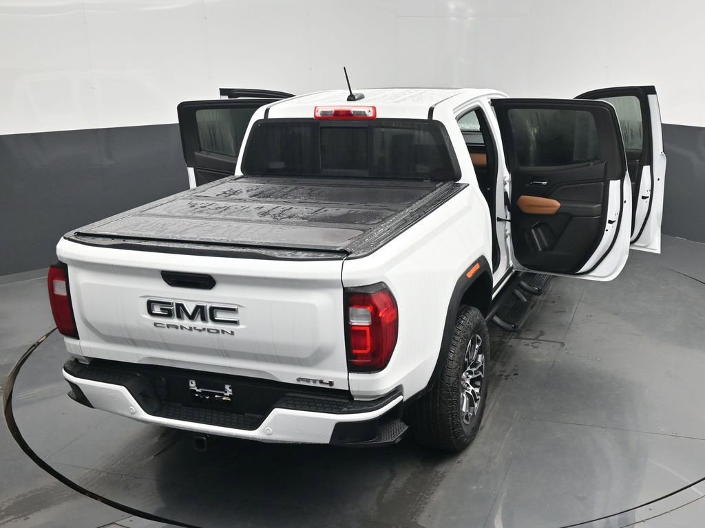 Used 2025 GMC Canyon AT4 w/ Technology Plus Package AWD/4WD image 29