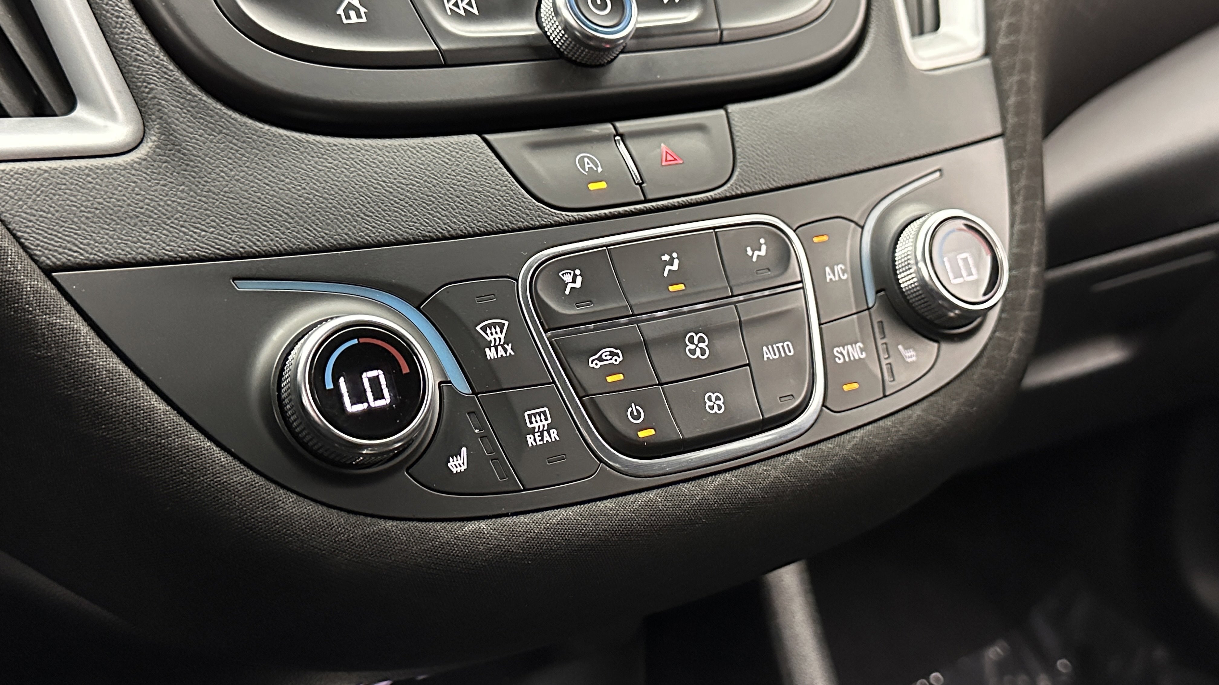 Used 2024 Chevrolet Malibu LT FWD image 17