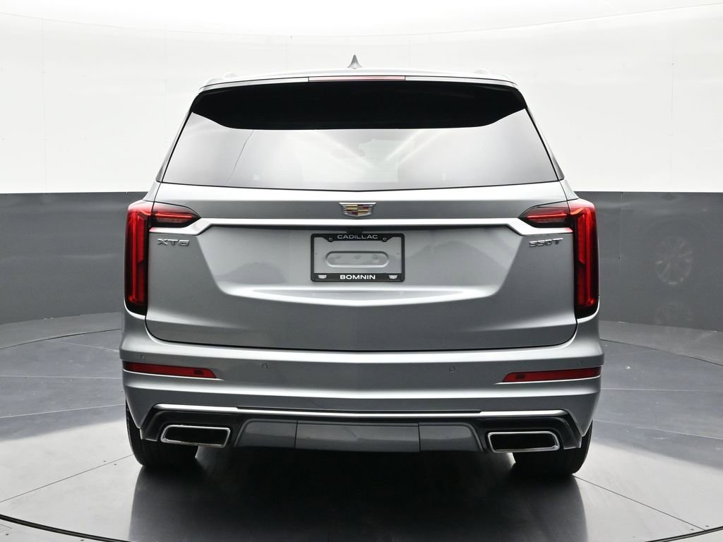 Certified 2023 Cadillac XT6 Luxury FWD image 4