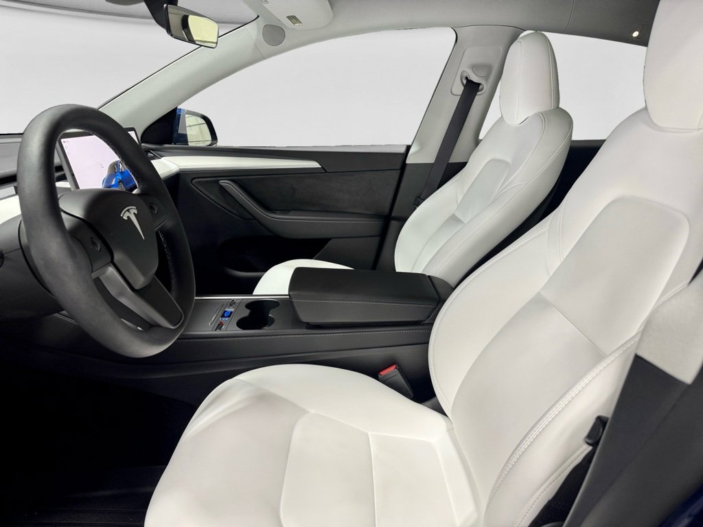 Used 2024 Tesla Model Y Long Range image 15