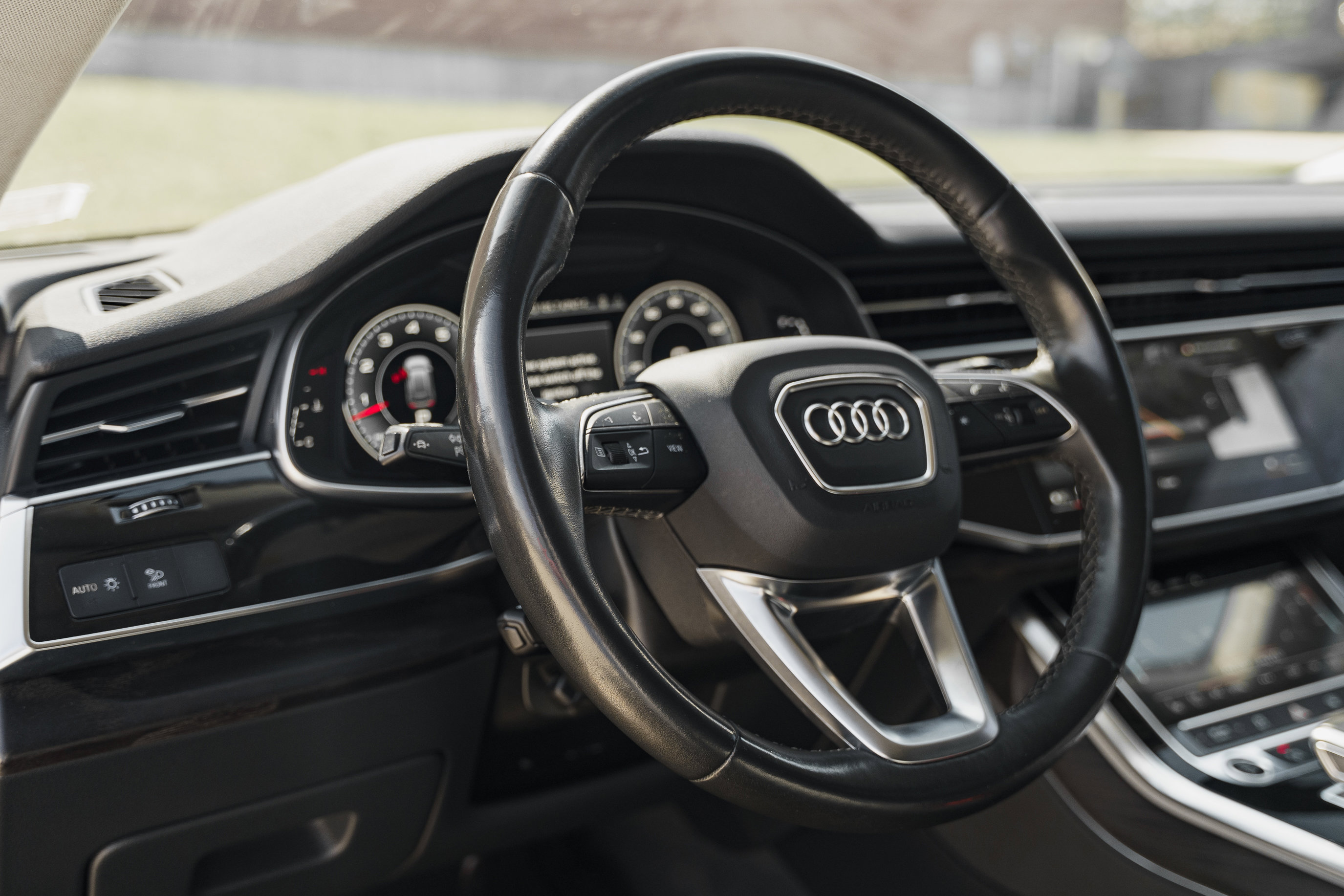 Certified 2022 Audi Q8 Premium Plus image 10