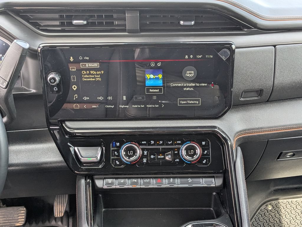 Used 2026 GMC Sierra 2500 AT4 w/ AT4 Premium Plus Package AWD/4WD image 19