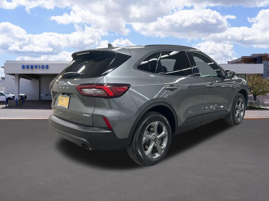 Certified 2025 Ford Escape ST-Line image 3