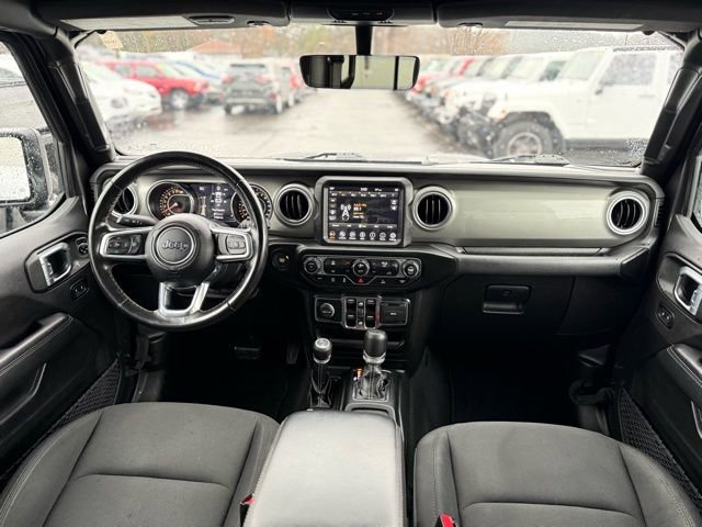 Used 2022 Jeep Wrangler Unlimited Sahara image 2