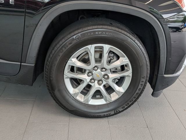 Certified 2020 Chevrolet Traverse LT w/ Driver Confidence II Package image 19