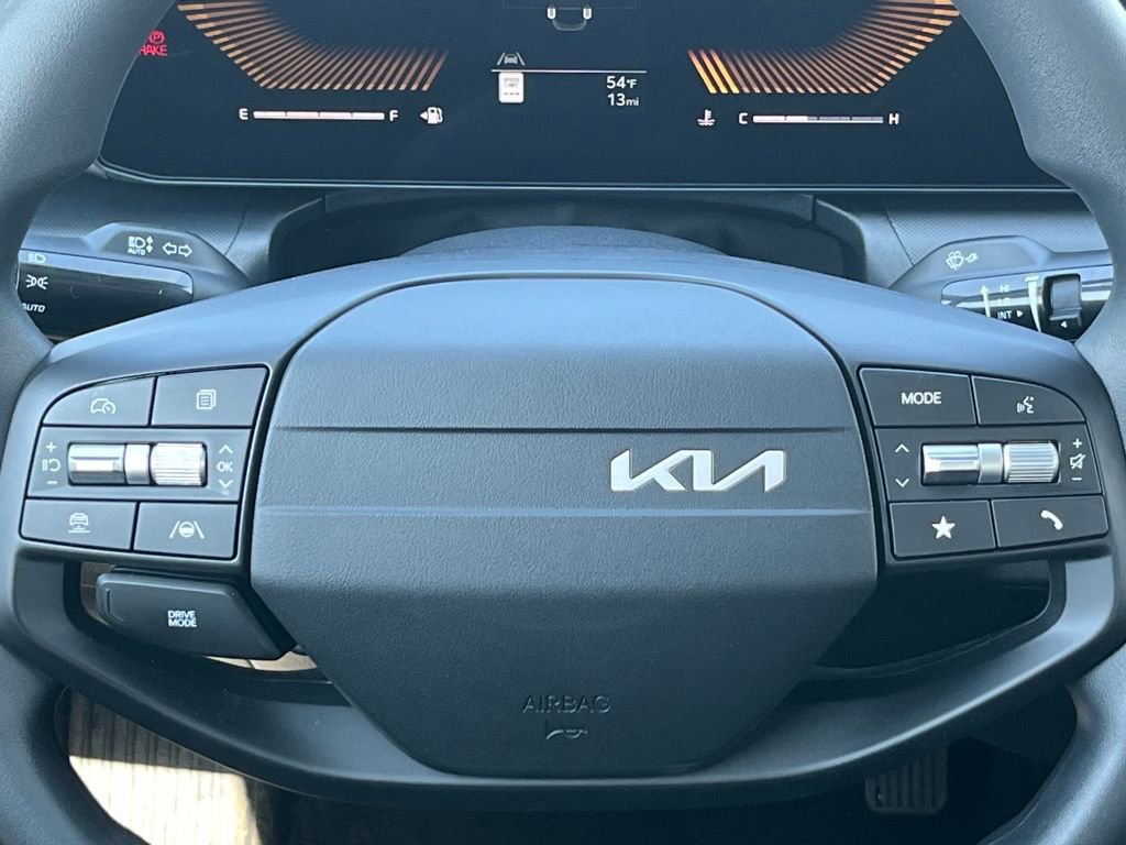 New 2026 Kia K4 LXS image 21