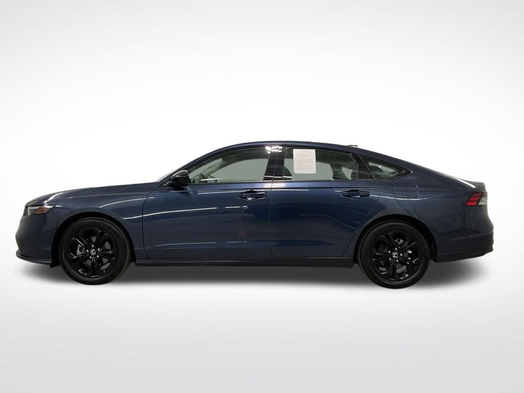 Certified 2025 Honda Accord SE image 29